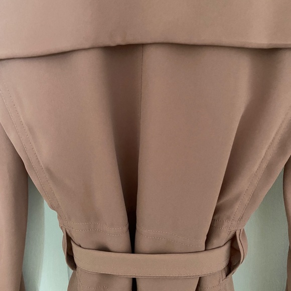 Babaton Aritzia jacket/trench - Picture 2 of 7